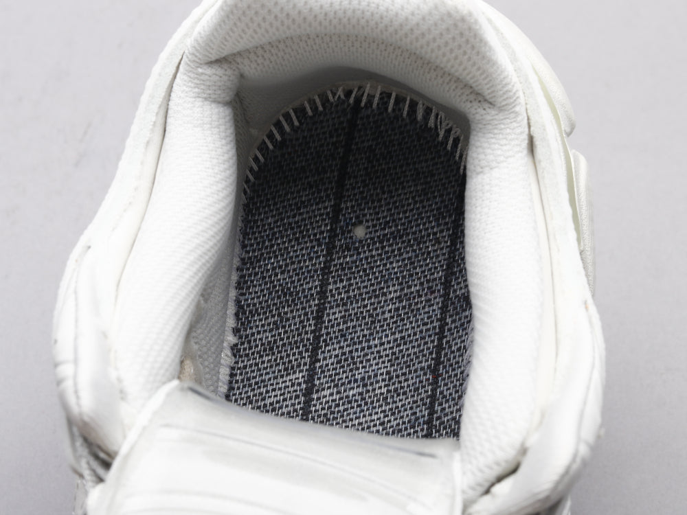 GLM - Bla Track Hollow White Sneaker