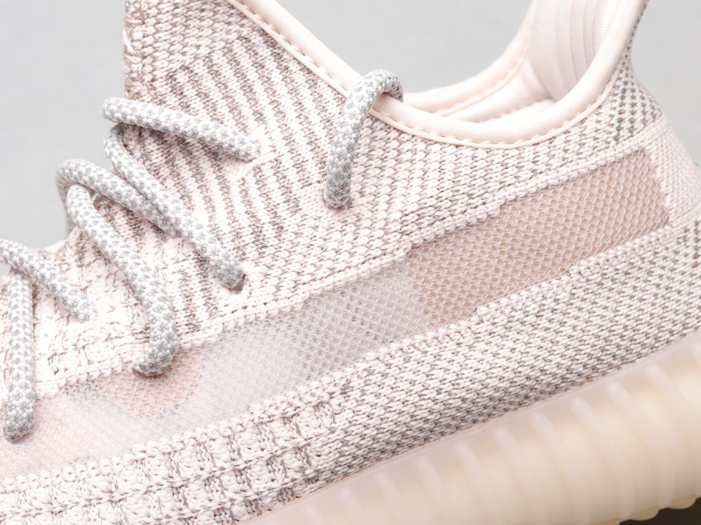 GLM - Yzy 350 Light Pink Sneaker
