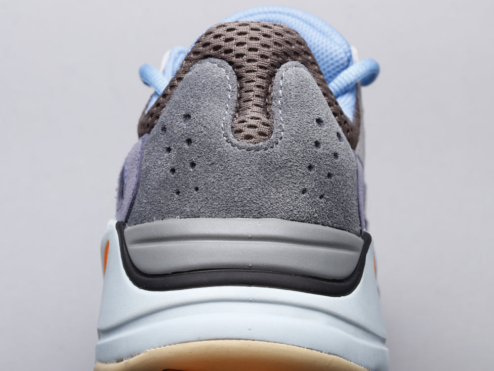 GLM - Yzy 700 Carbon Blue Sneaker