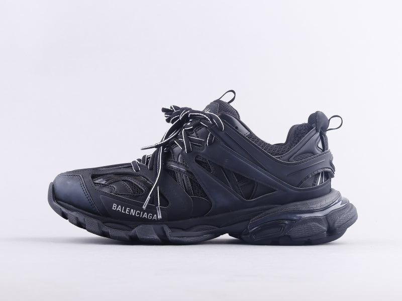 GLM - Bla Track Three Generations Sneaker