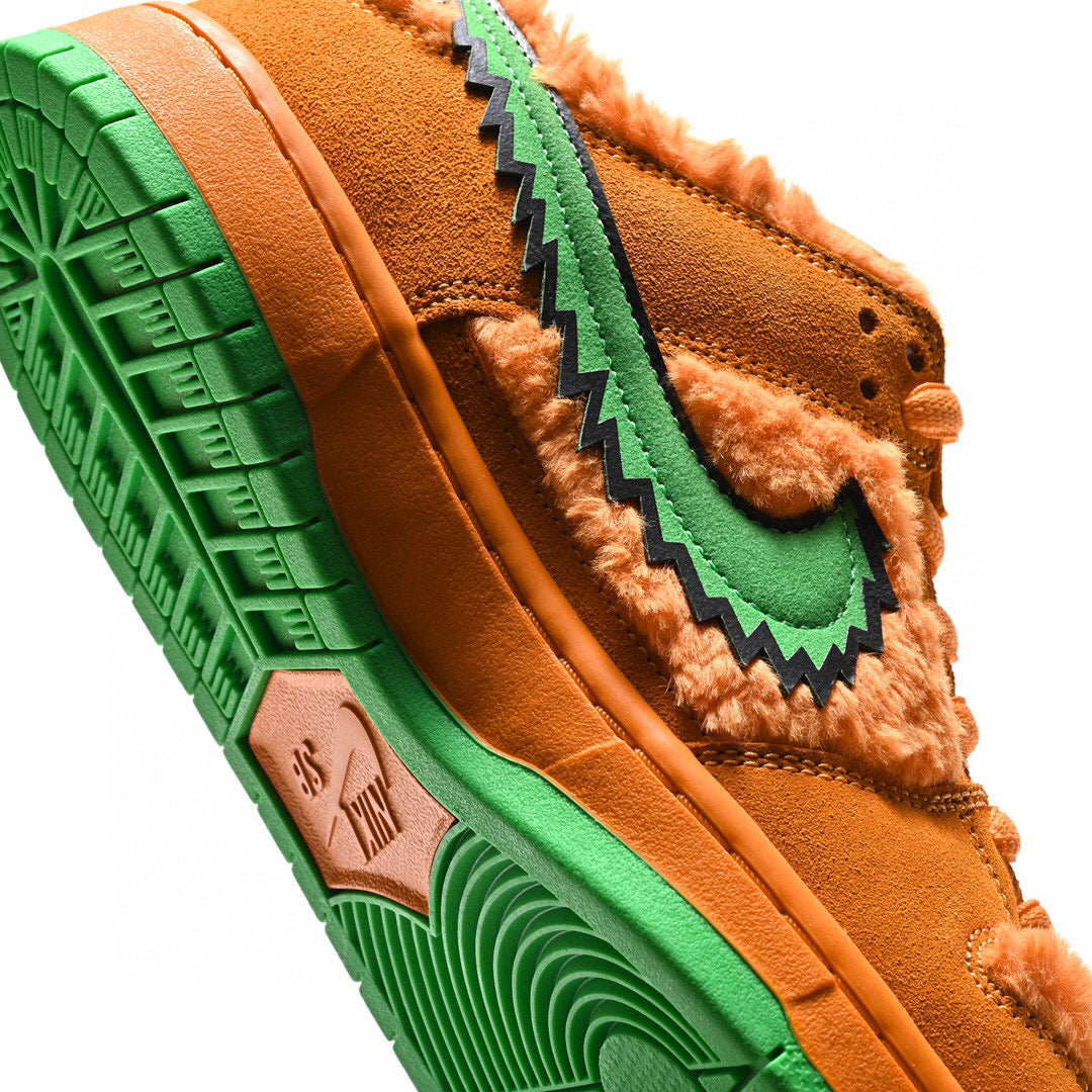 GLM - NKE Dancing bear orange