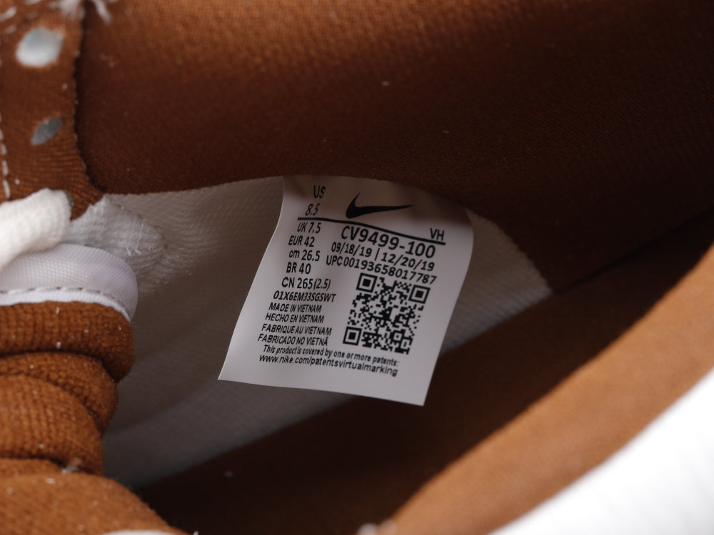 GLM - Beige and red hook high top knight color matching