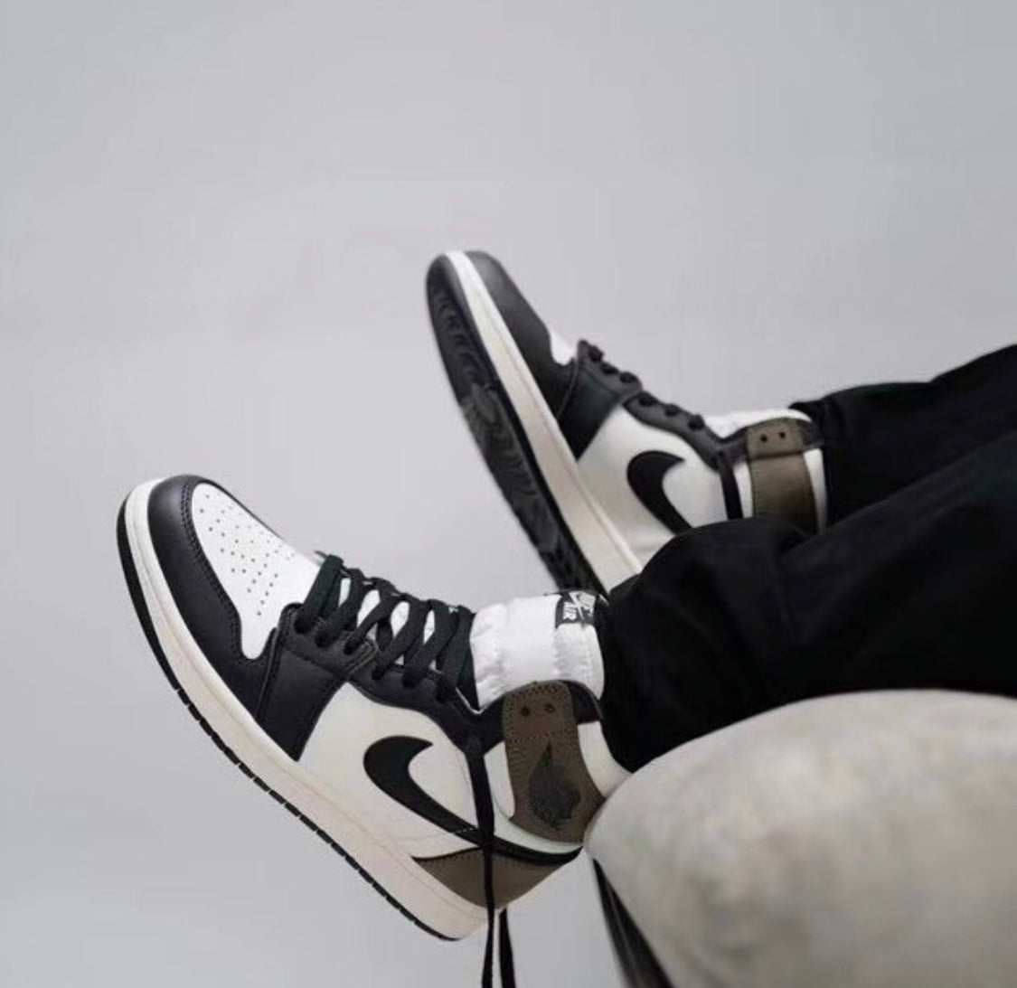 GLM - AJ1 Small Barb Black GLMcha