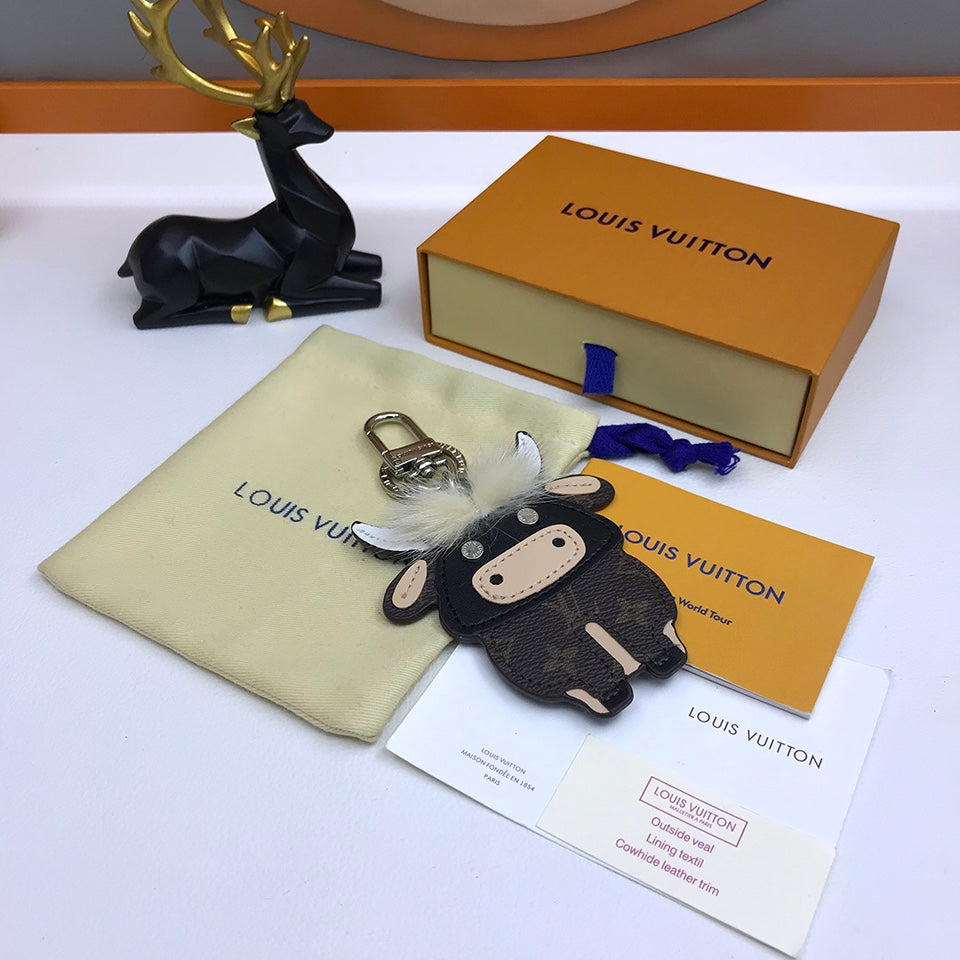 GLM -Top Quality Keychains LUV 080