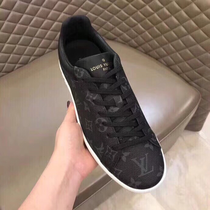 GLM - Top Quality Luv Sneaker 060