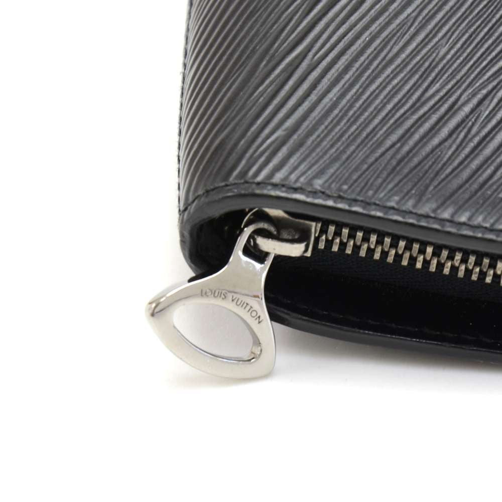 Louis Vuitto Epi Leather Demi Lune Wallet