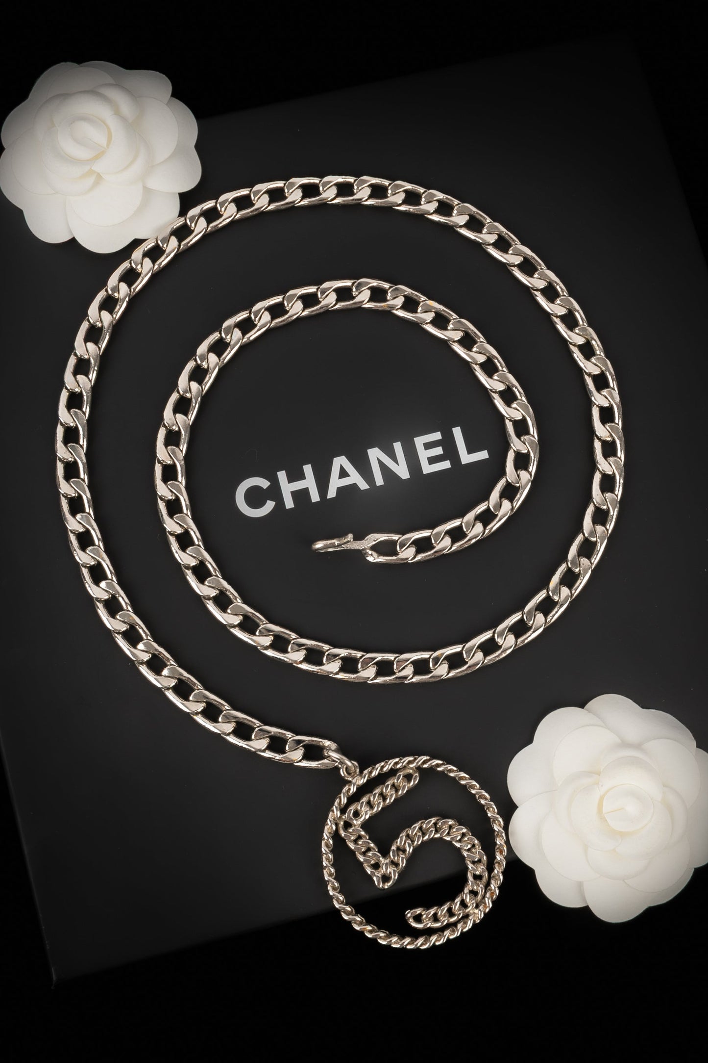 Collier / ceinture Chanel
