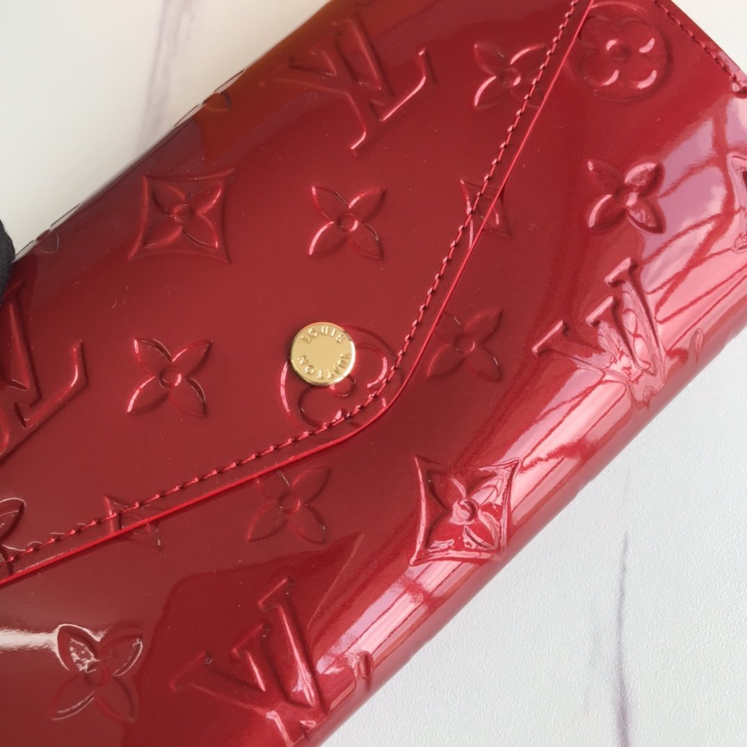 GLM - Top Quality Wallet LUV 008