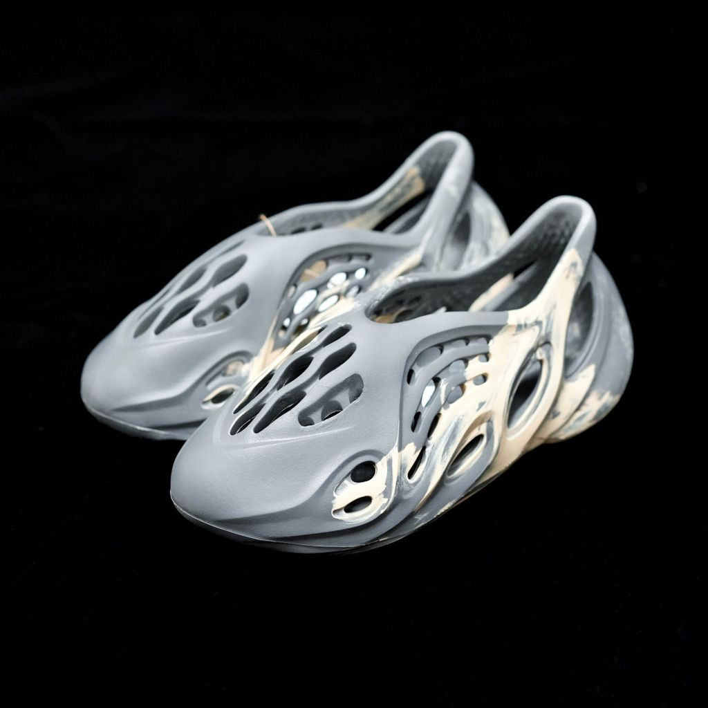 GLM - Yzy Foam Runner Clog Grey CaGLM Sneaker