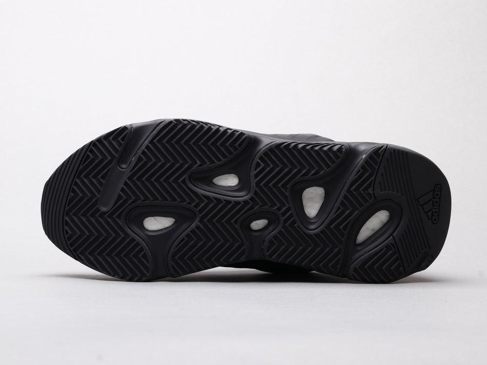 GLM - Yzy 700 Dark Glow Sneaker