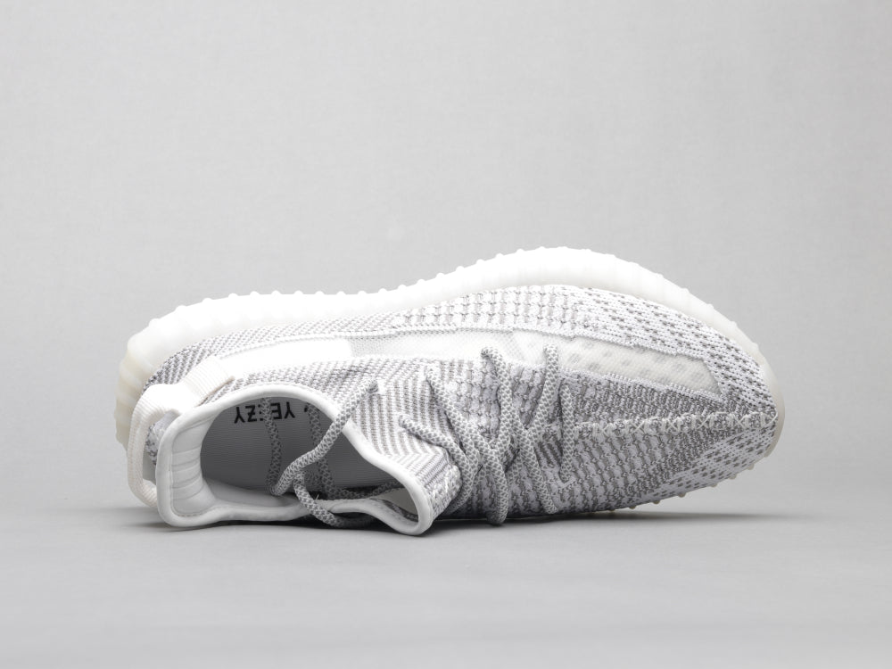GLM - Yzy 350 White Angel Sneaker