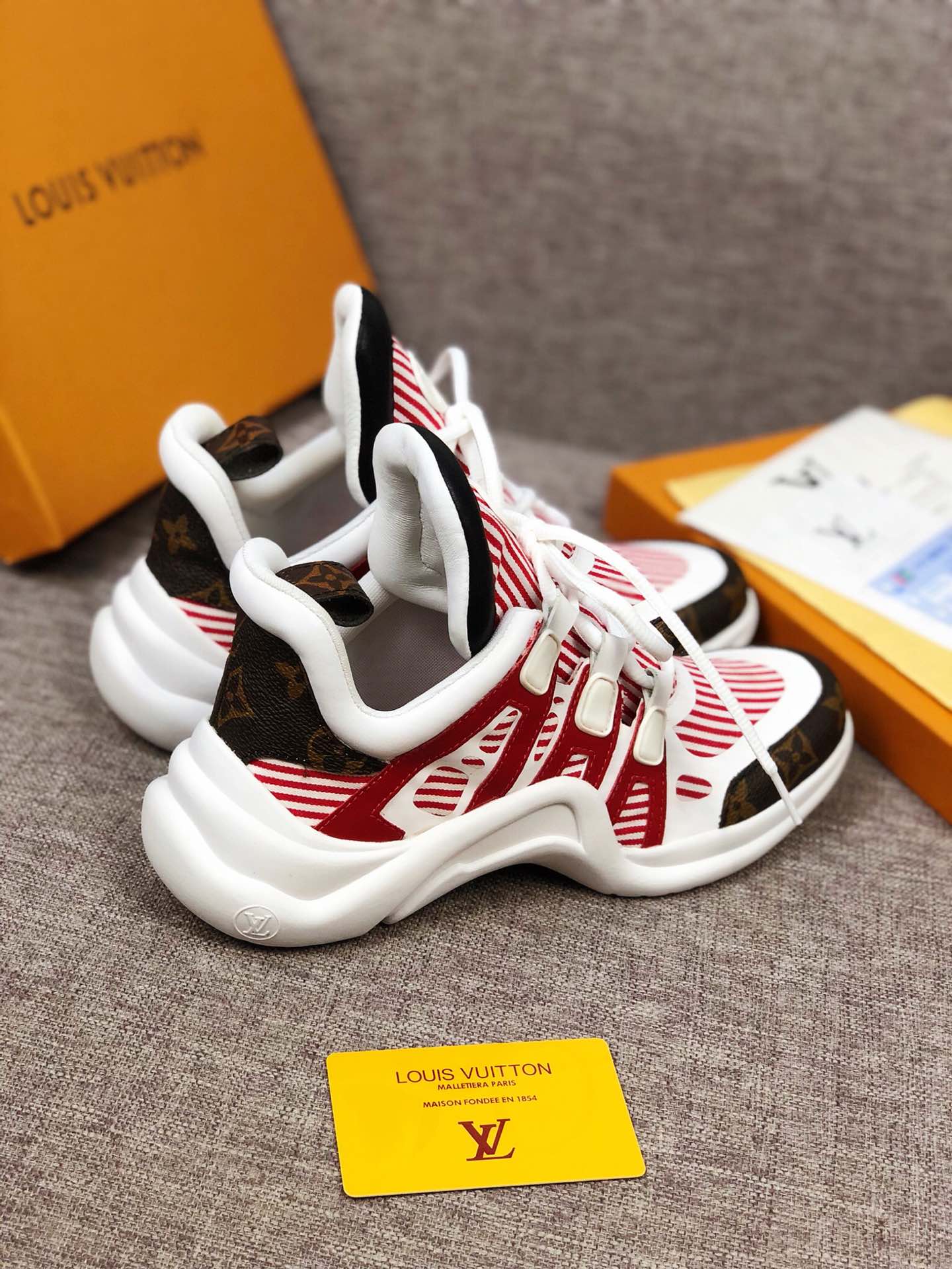 GLM - LUV Archlight White Red Brown Sneaker