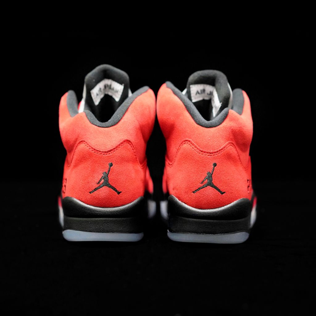 GLM - AJ5 Angry Bull