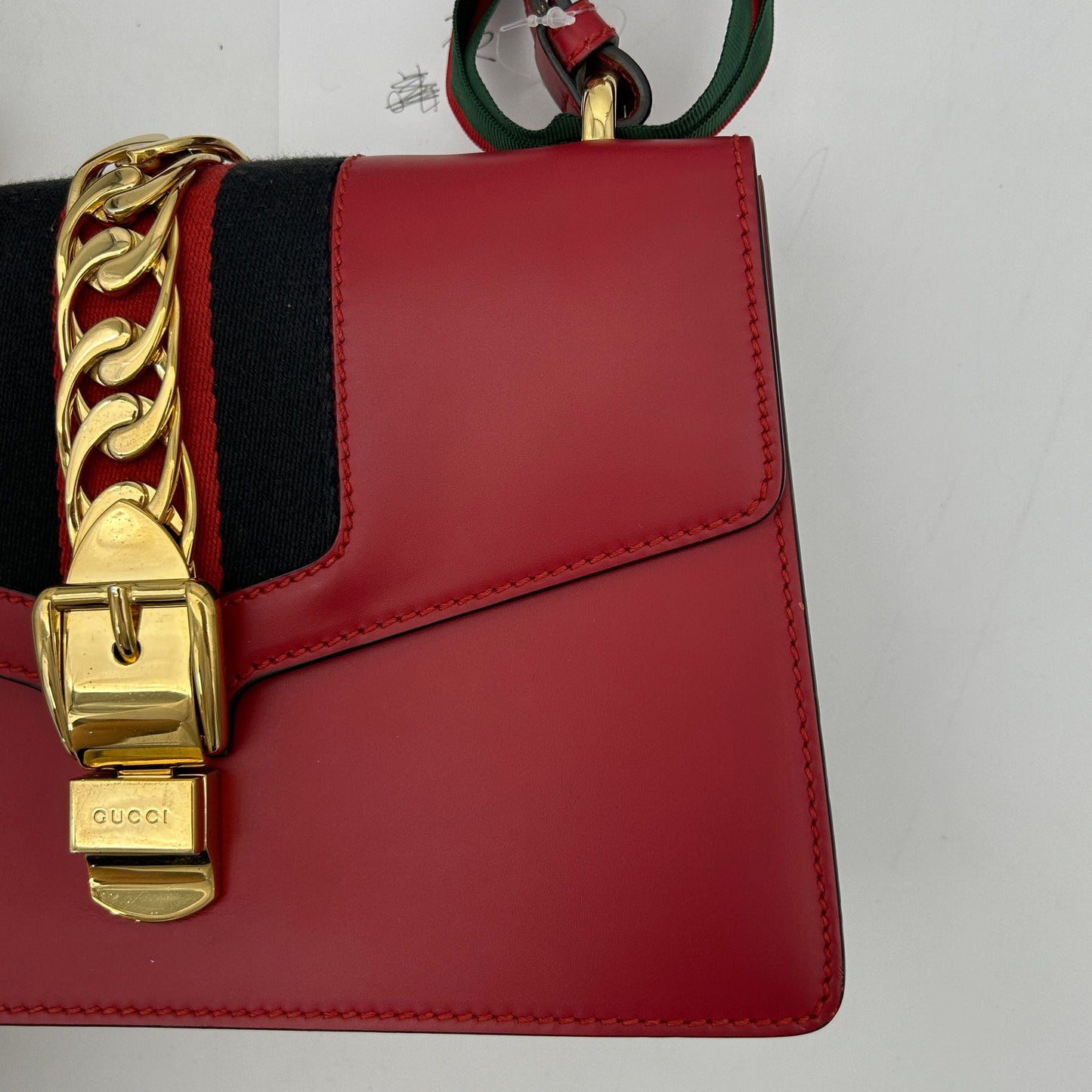 GUCCI Calfskin Small Sylvie Shoulder Bag gu9956tu