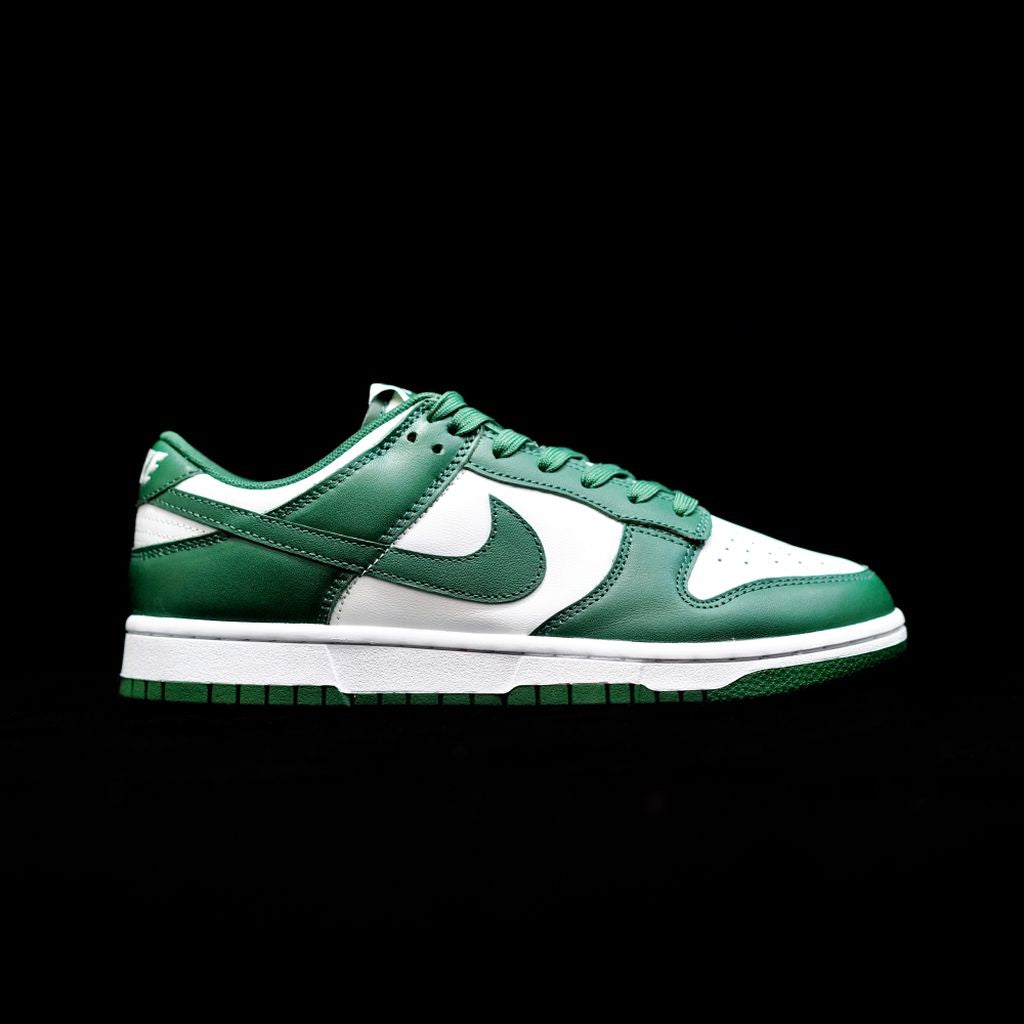 GLM - NKE Varsity Green green