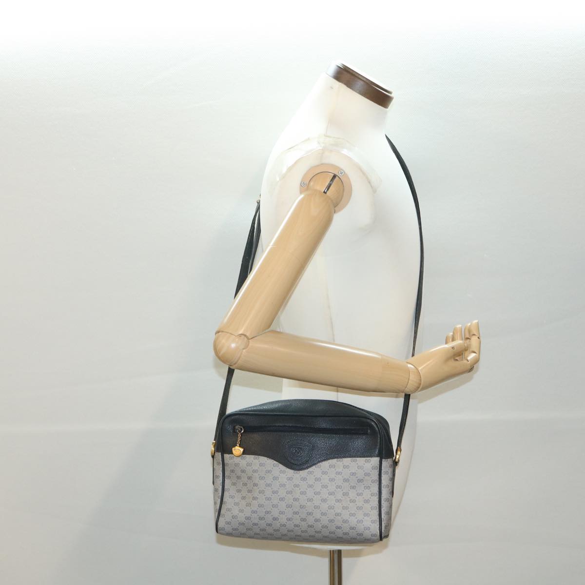 GUCCI Micro GG Canvas Shoulder Bag Navy Gray 001.56.0852 36585