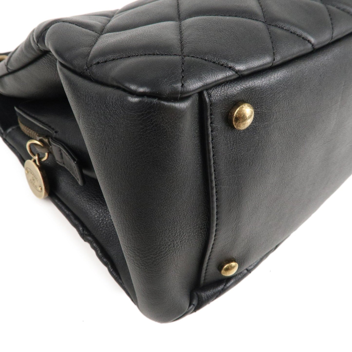 CHANEL Matelasse Lamb Skin Chain Shoulder Bag Black Bags Glimer Gold