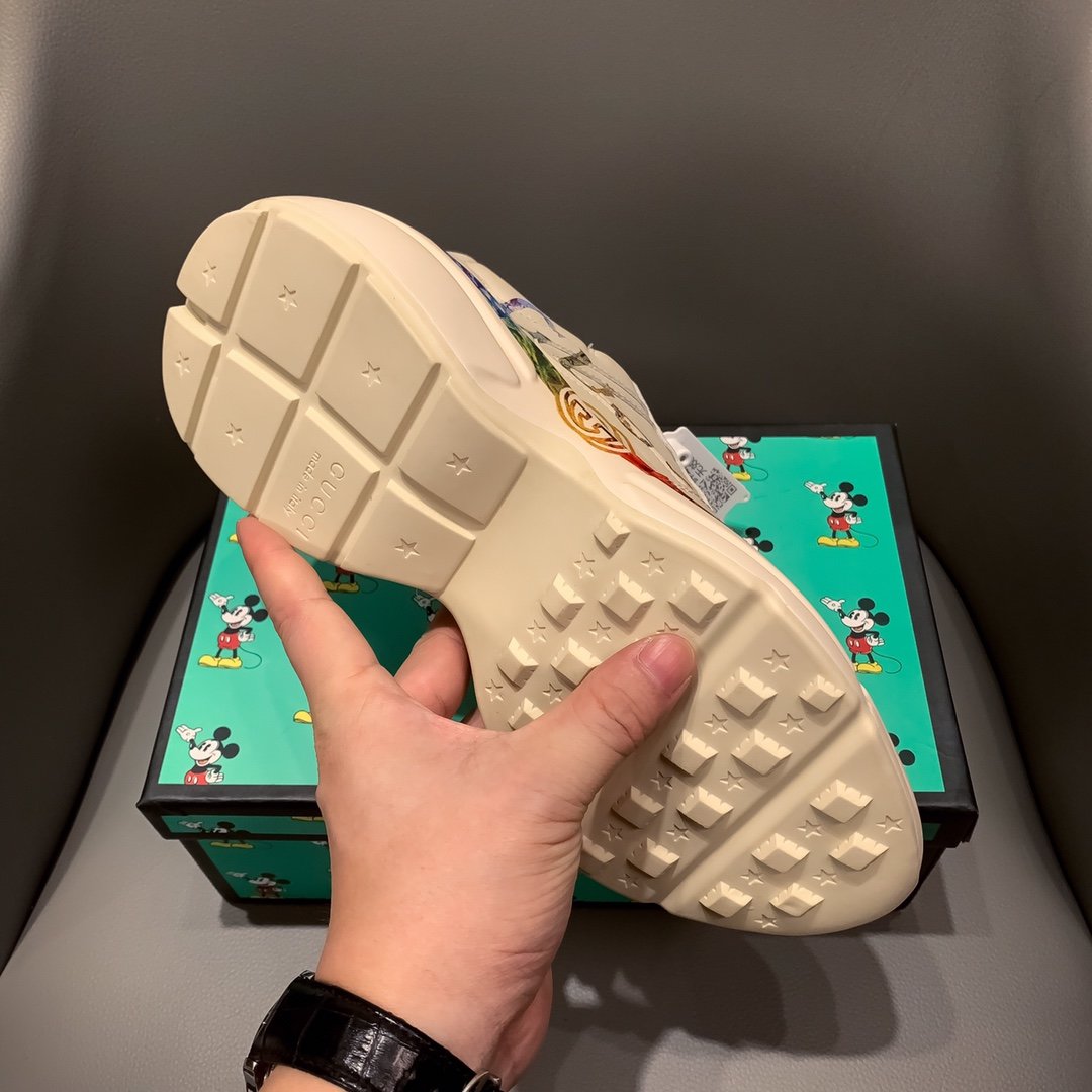 GLM-GCI  RHYTON SNEAKER WITH RAINBOW 129