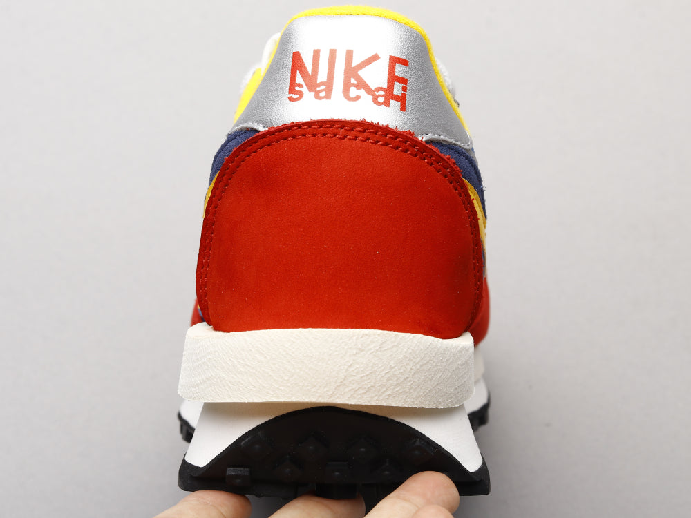 GLM - NKE Waffle red and blue