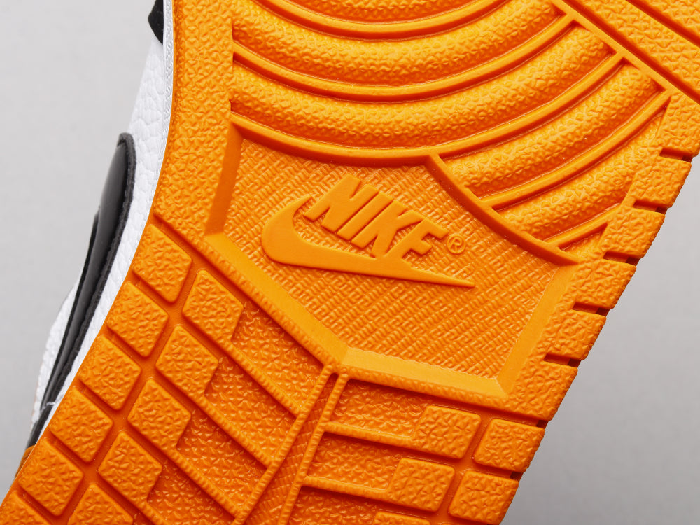 GLM - AJ1 smash the backboard