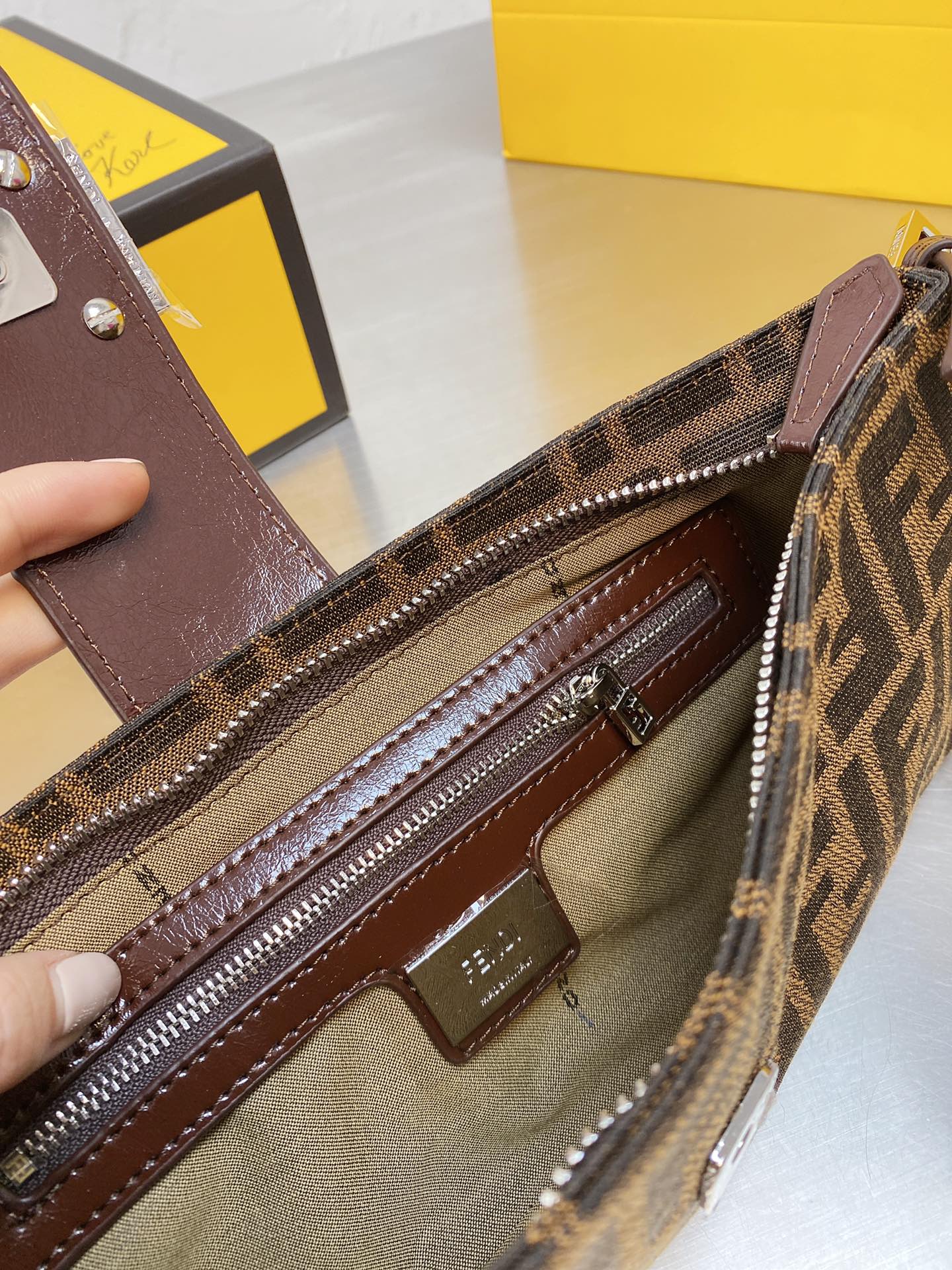 GLM - Top Quality Bags FEI 113