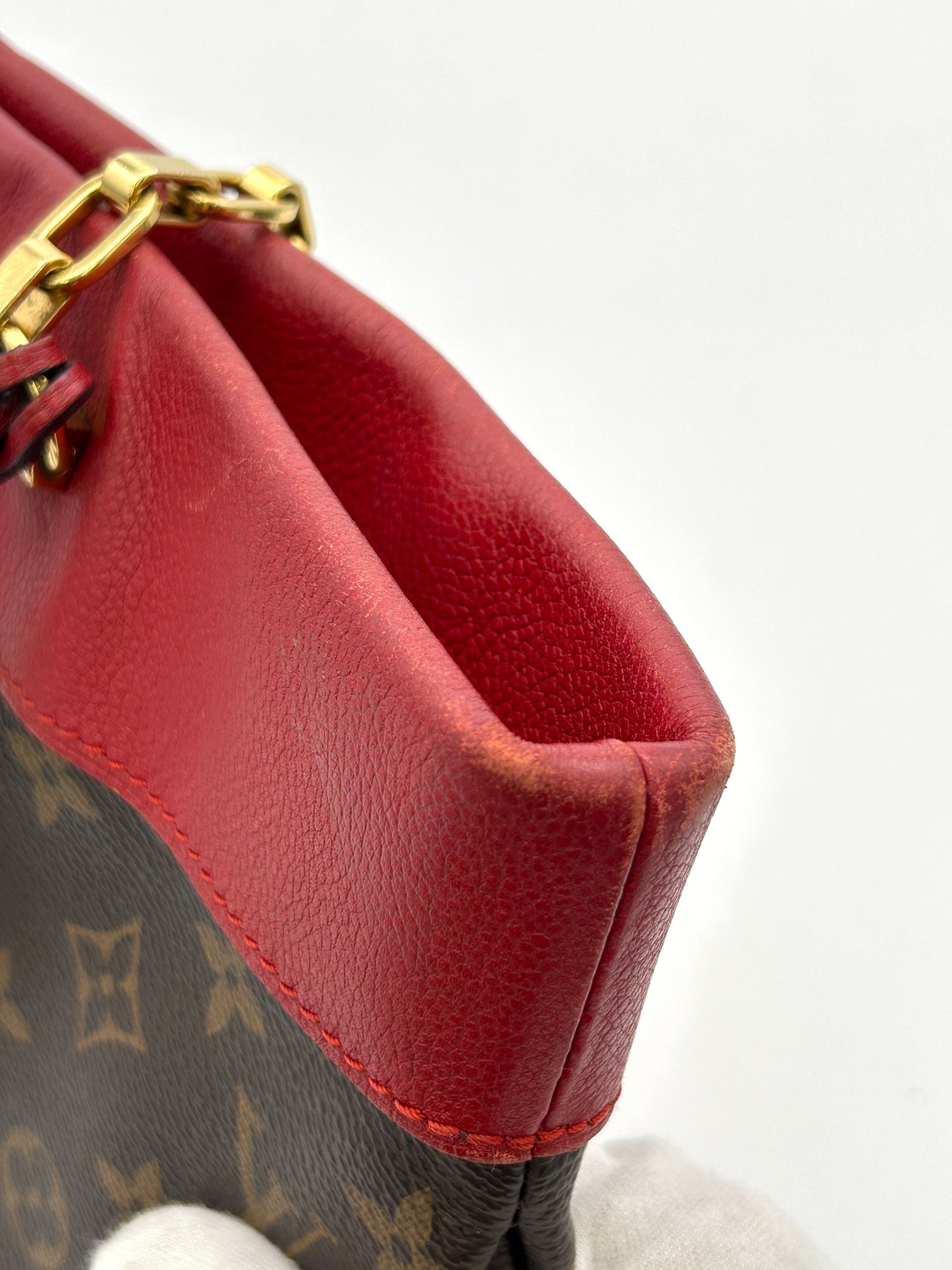 LOUIS VUITTON Monogram Pallas Shopper Cherry LA23075