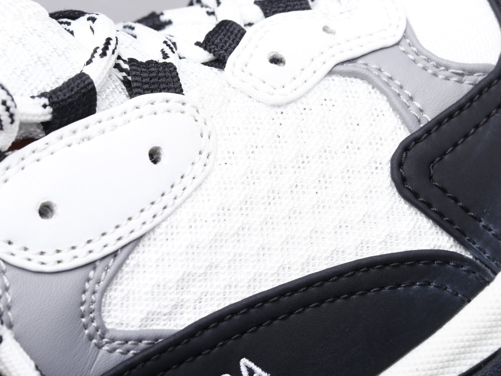 GLM - Bla Triple-S Black And White Sneaker