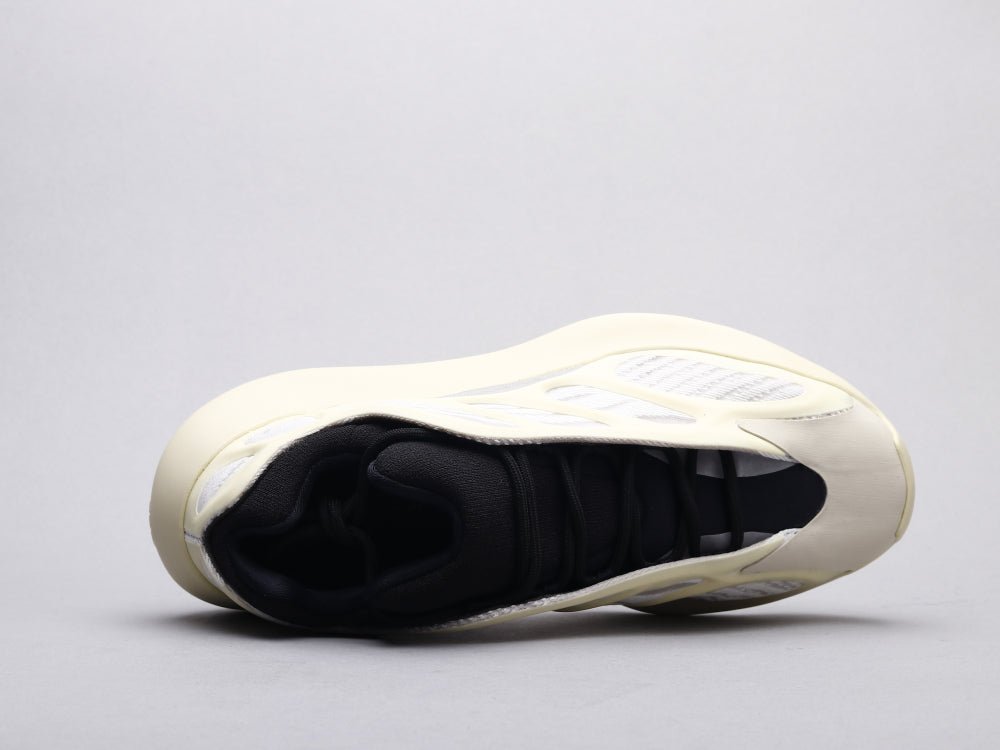 GLM - Yzy 700 Azael Alien Sneaker