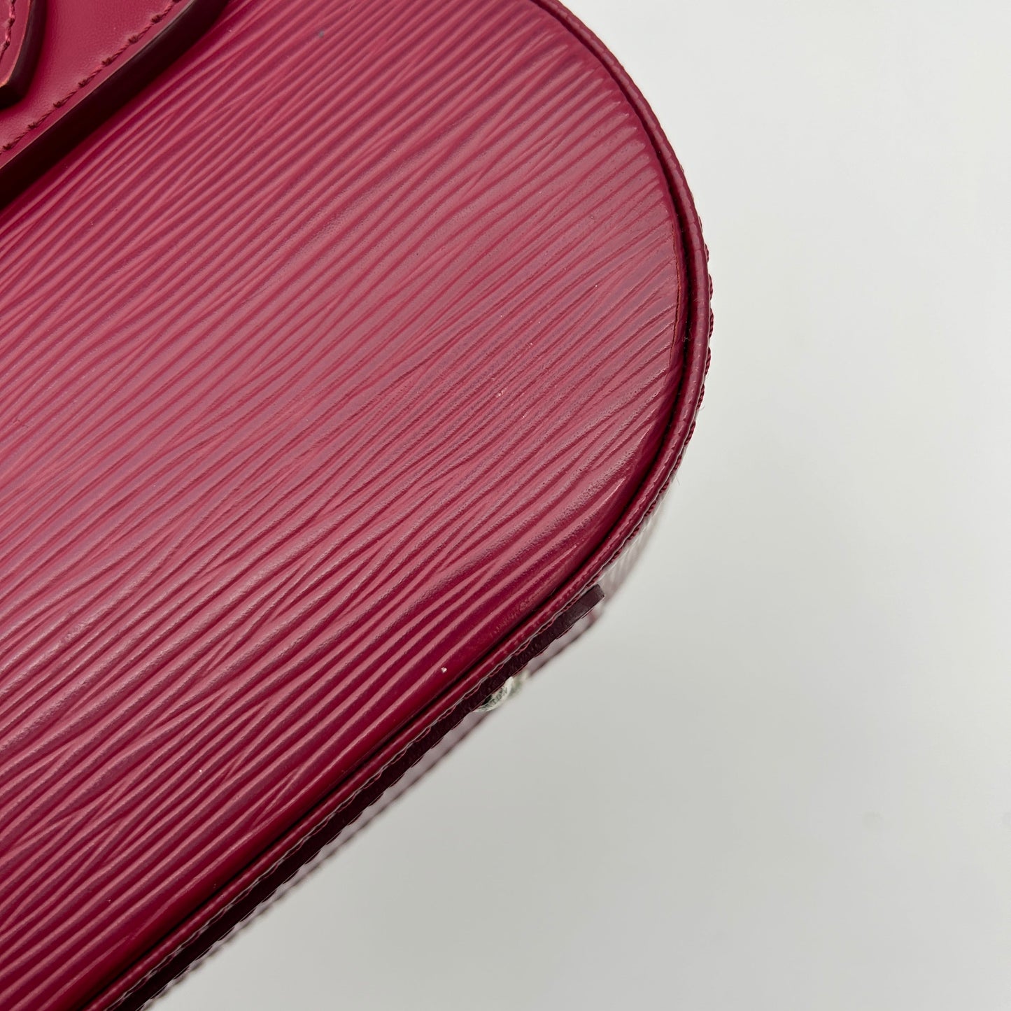 Louis Vuitton Epi Eden Fuchsia Shoulder Bag Medium