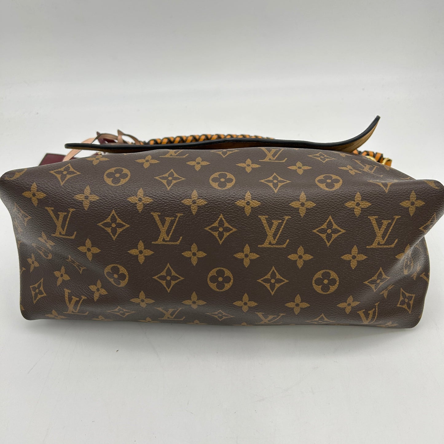 Louis Vuitton Beaubourg Monogram Canvas Handbag Brown Medium
