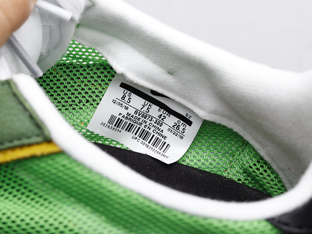 GLM - NKE Waffle Yellow Green