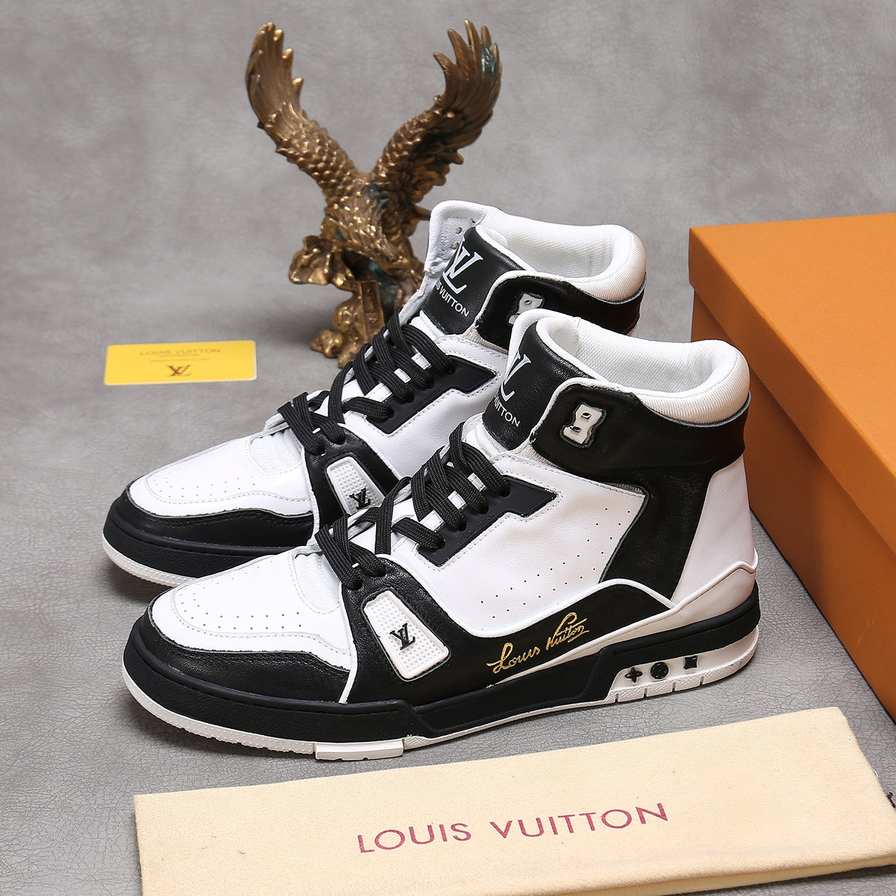 GLM - LUV Traners Inspired White Black Sneaker