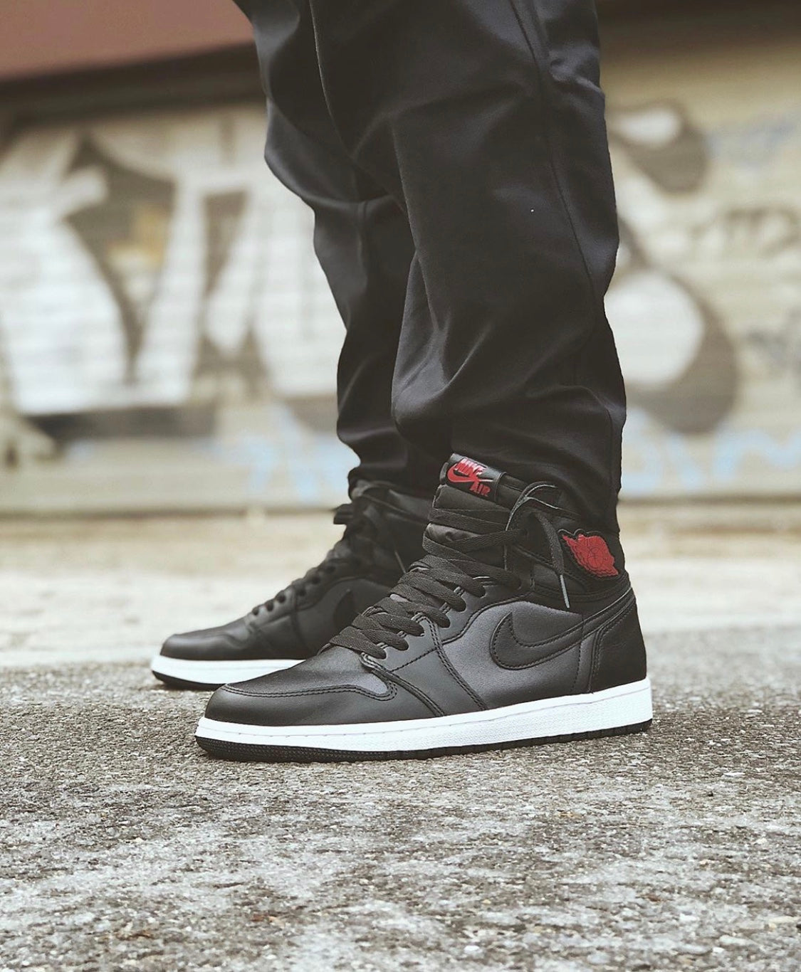 GLM - AJ1 black and red silk