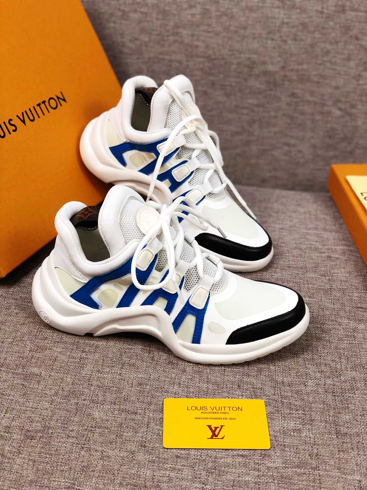 GLM - LUV Archlight Blue White Black Sneaker