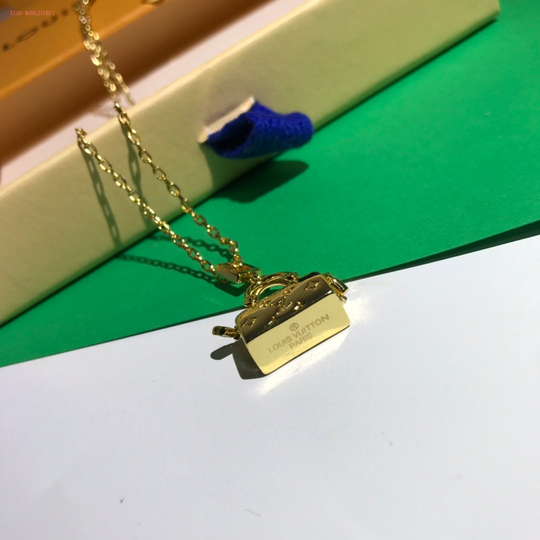 GLM - Top Quality Necklace LUV031
