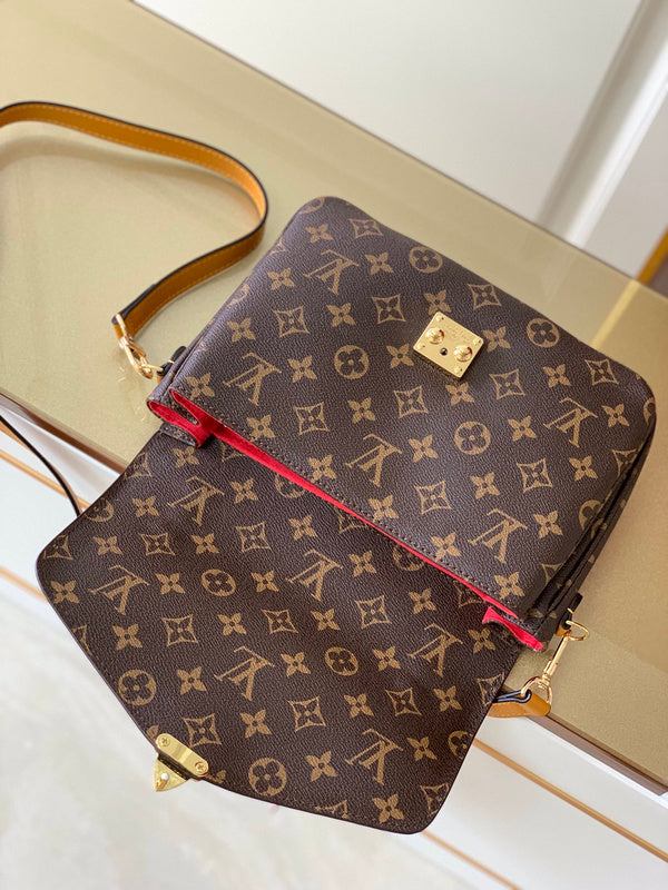 LOV2 Bags - Fashion Bags  2643