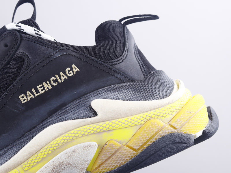 GLM - Bla Triple S Black And Yellow Sneaker