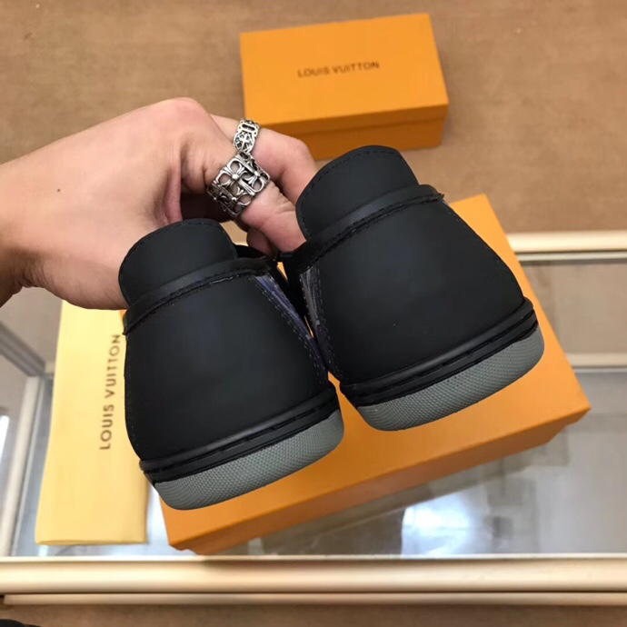 GLM - Top Quality Luv Sneaker 044