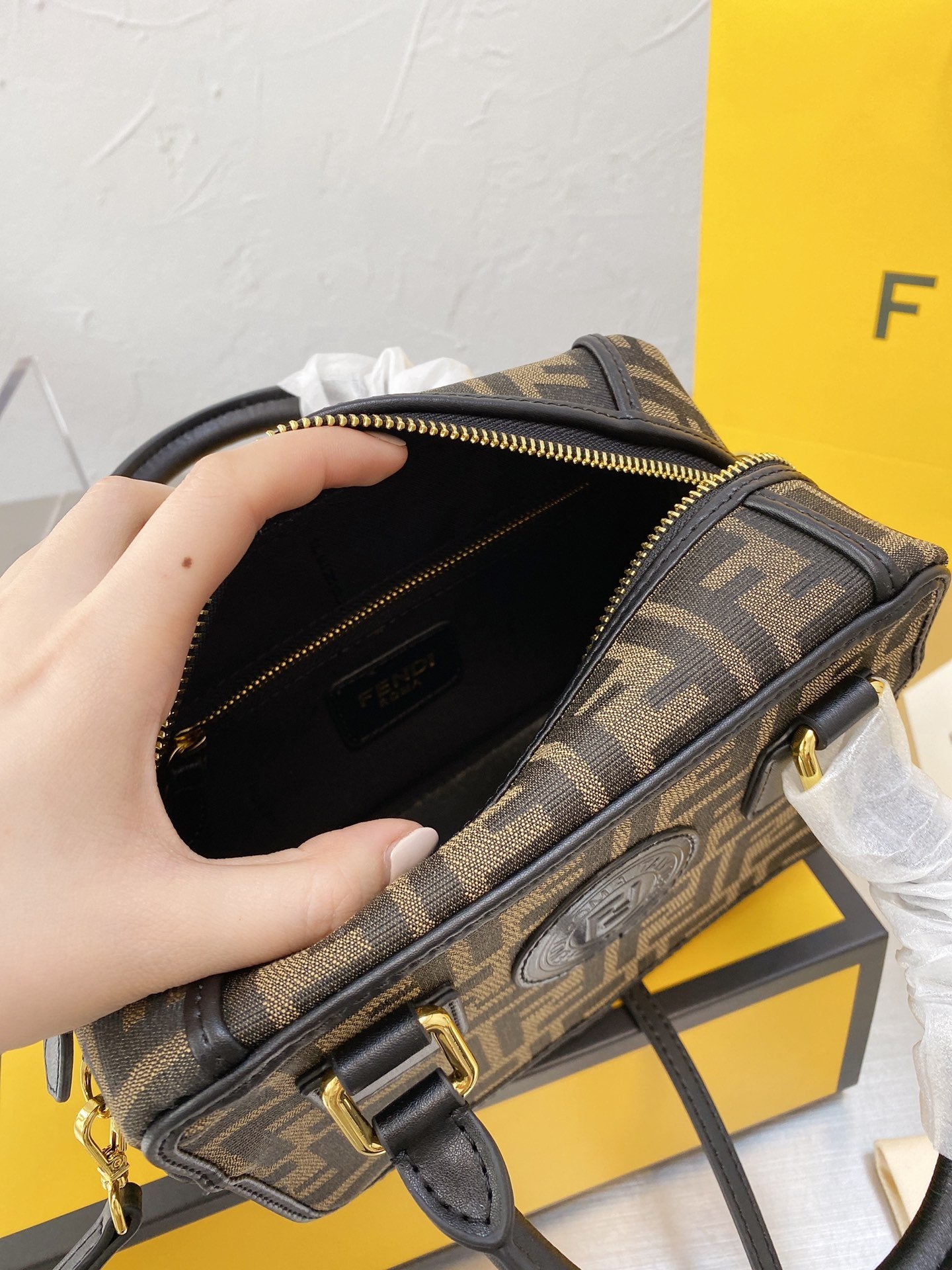 GLM - Top Quality Bags FEI 110