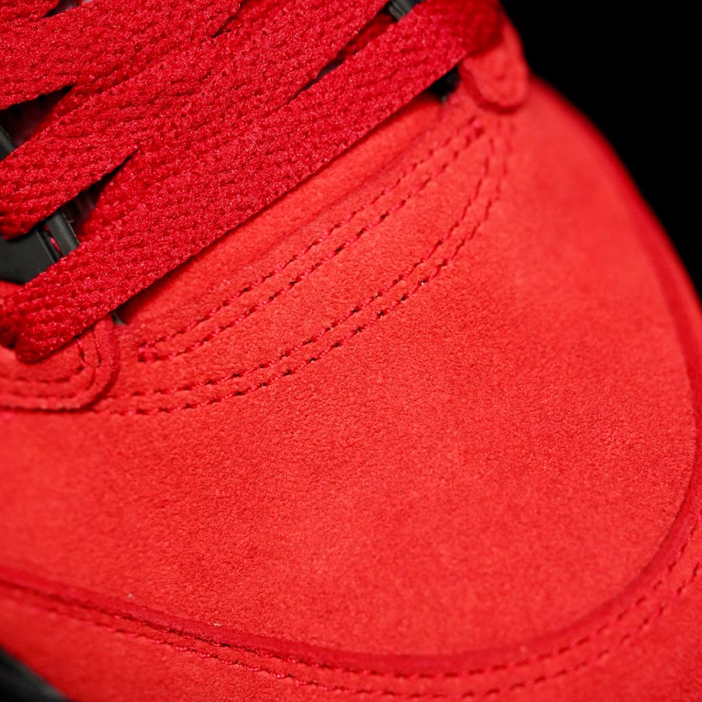 GLM - AJ5 Angry Bull