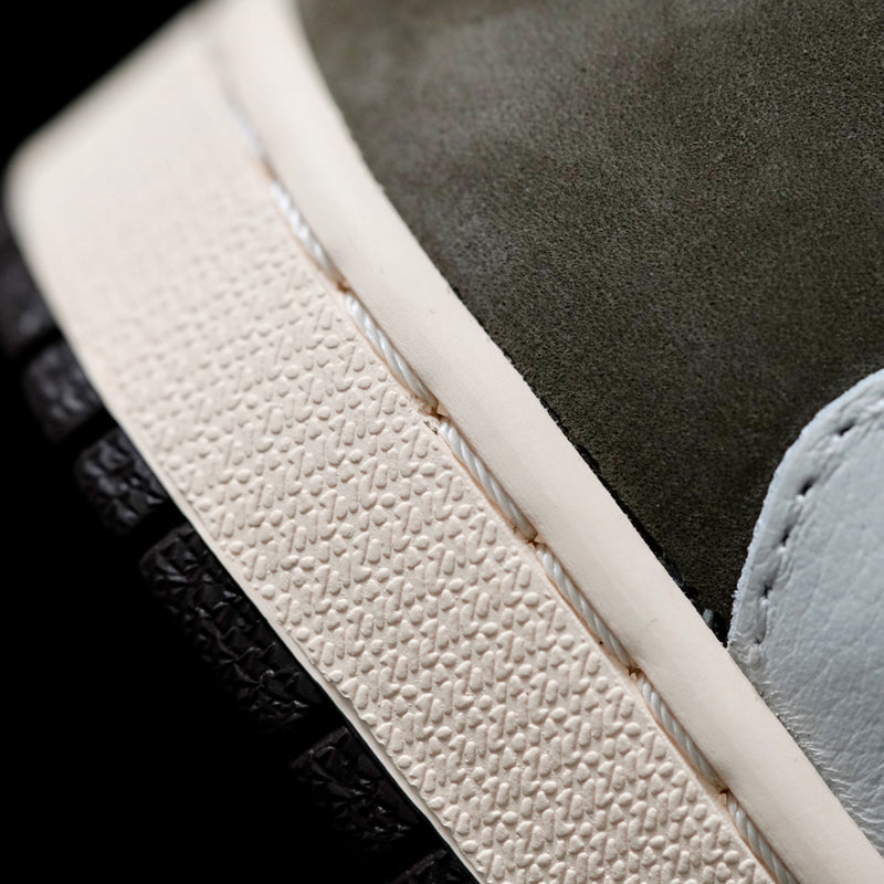 GLM - TS x AJ1 Barb Low Top