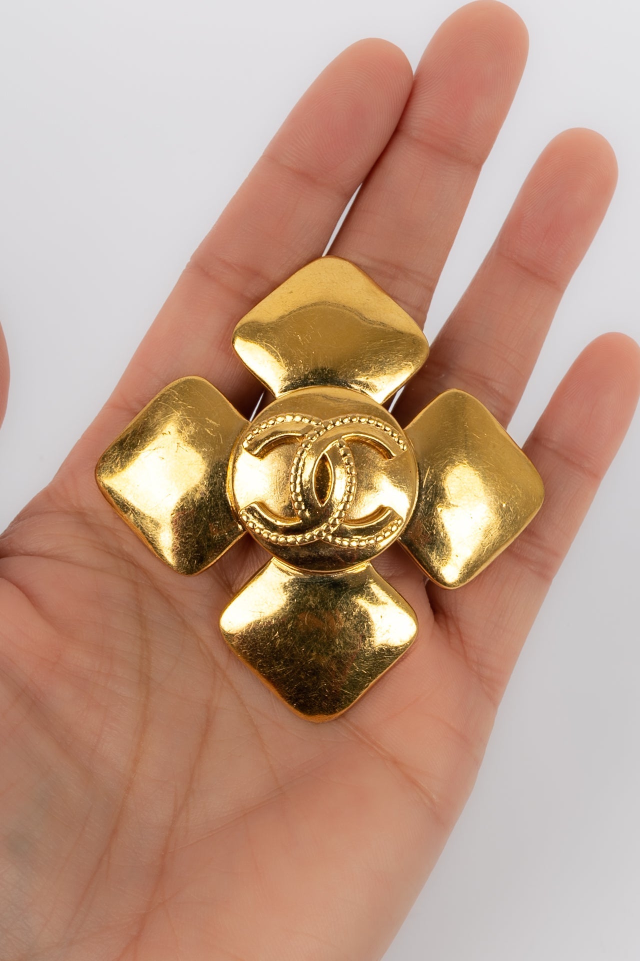 Broche Chanel Automne 1997