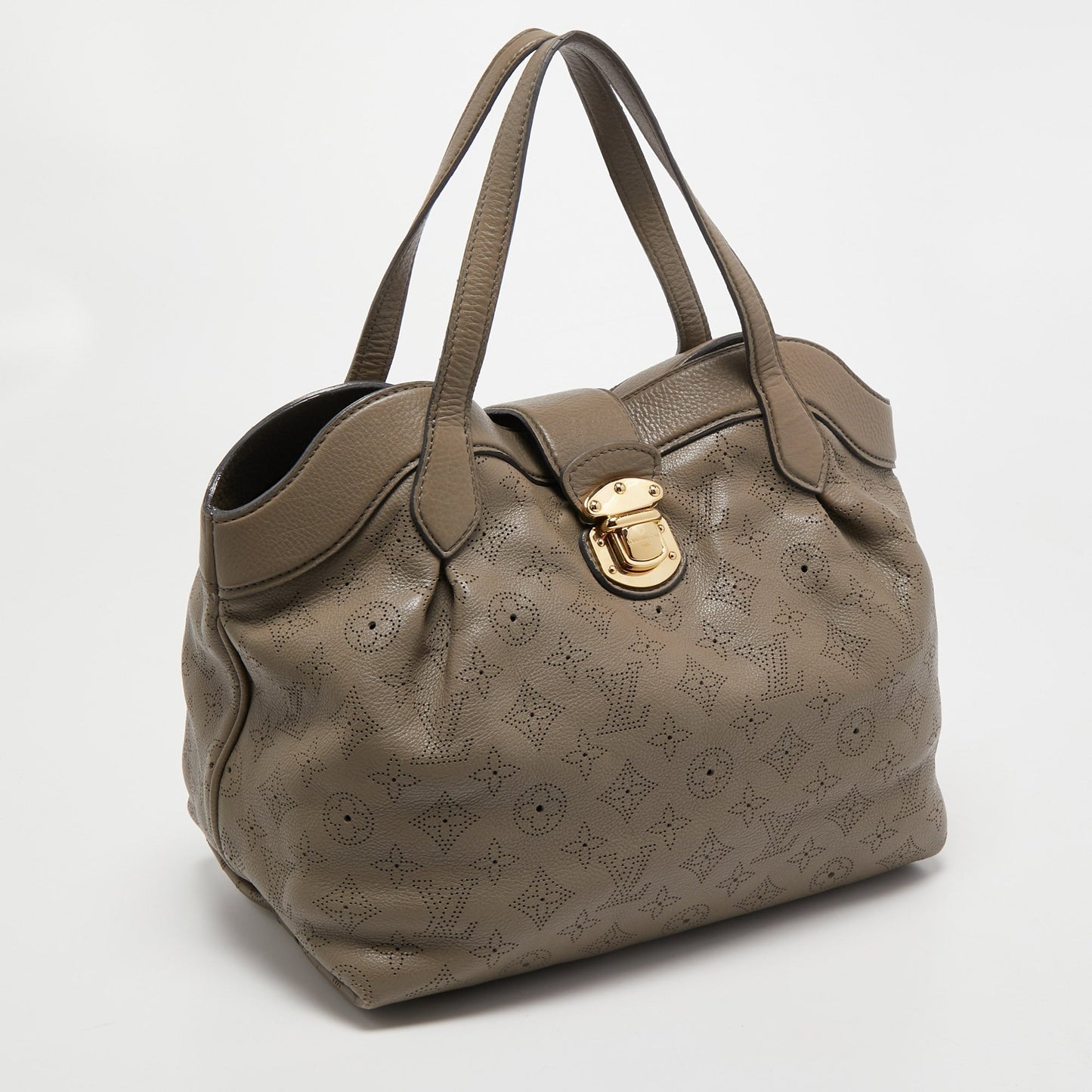 Louis Vuitton Taupe Monogram Mahina Leather Cirrus Pm Bag