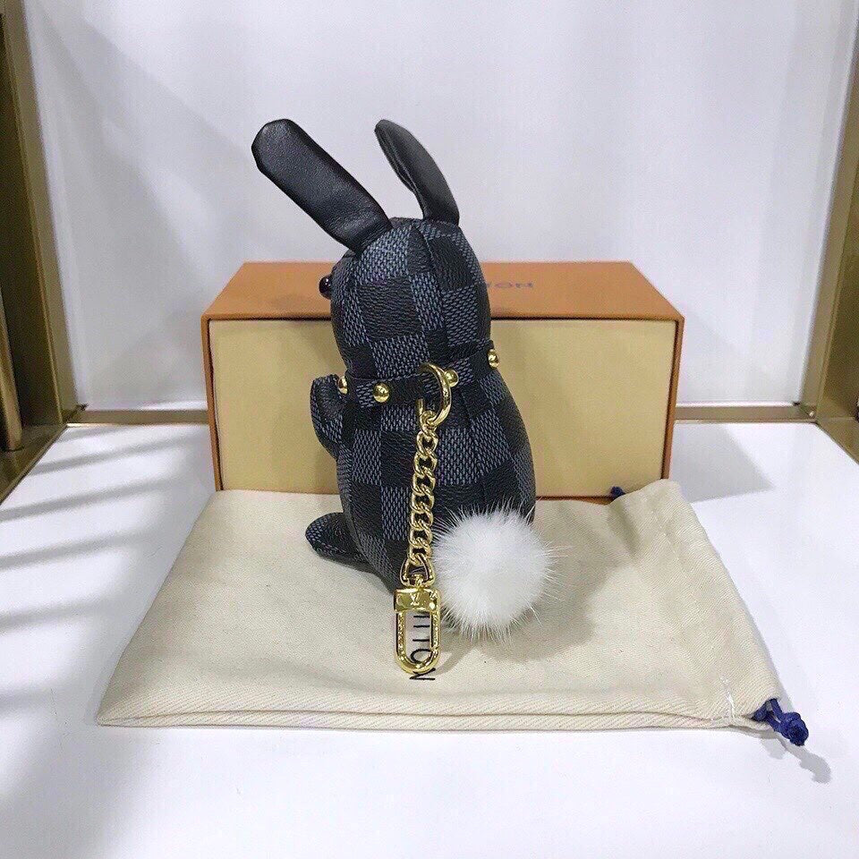 GLM -Top Quality Keychains LUV 050