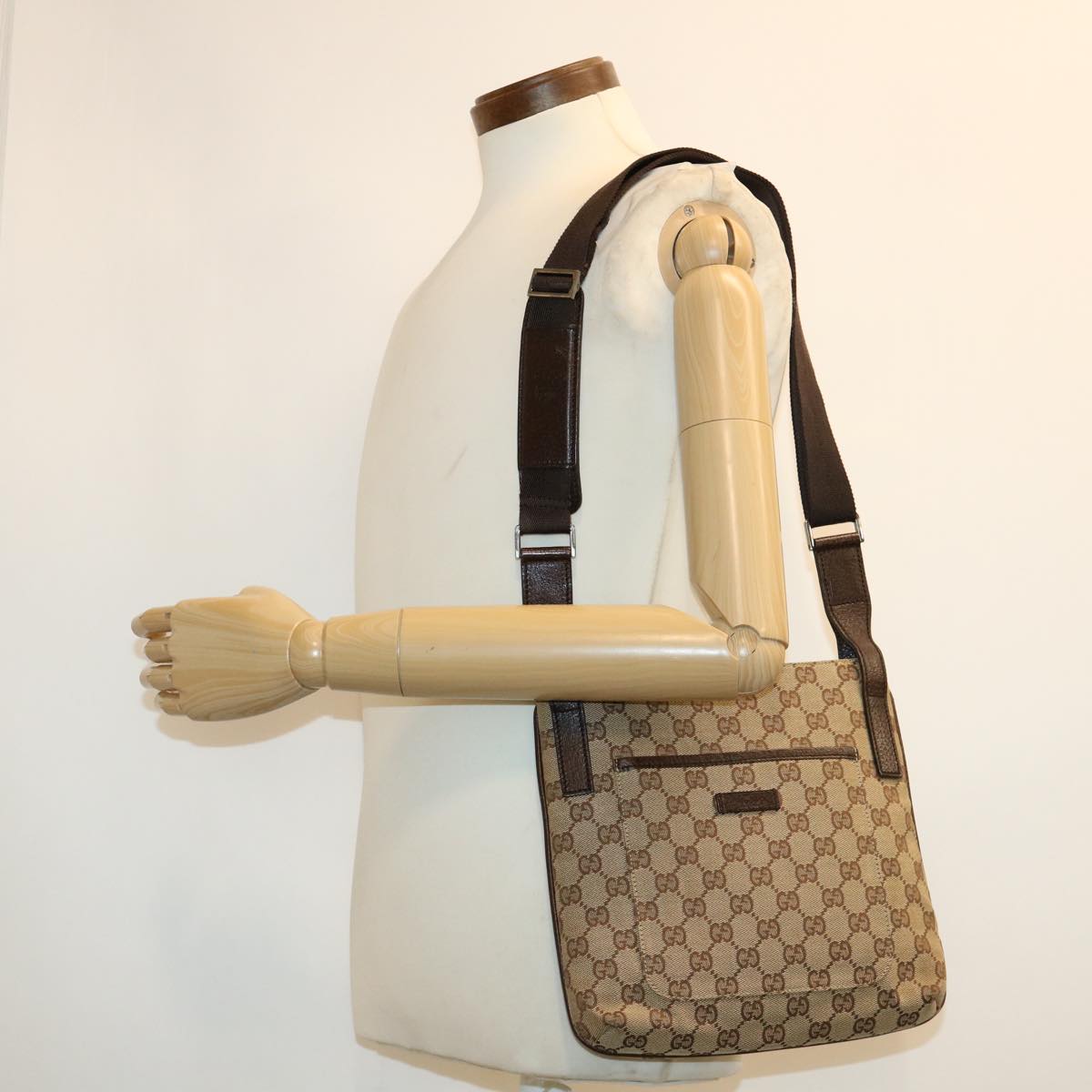 GUCCI GG Canvas Shoulder Bag Beige Dark Brown 122793 40529