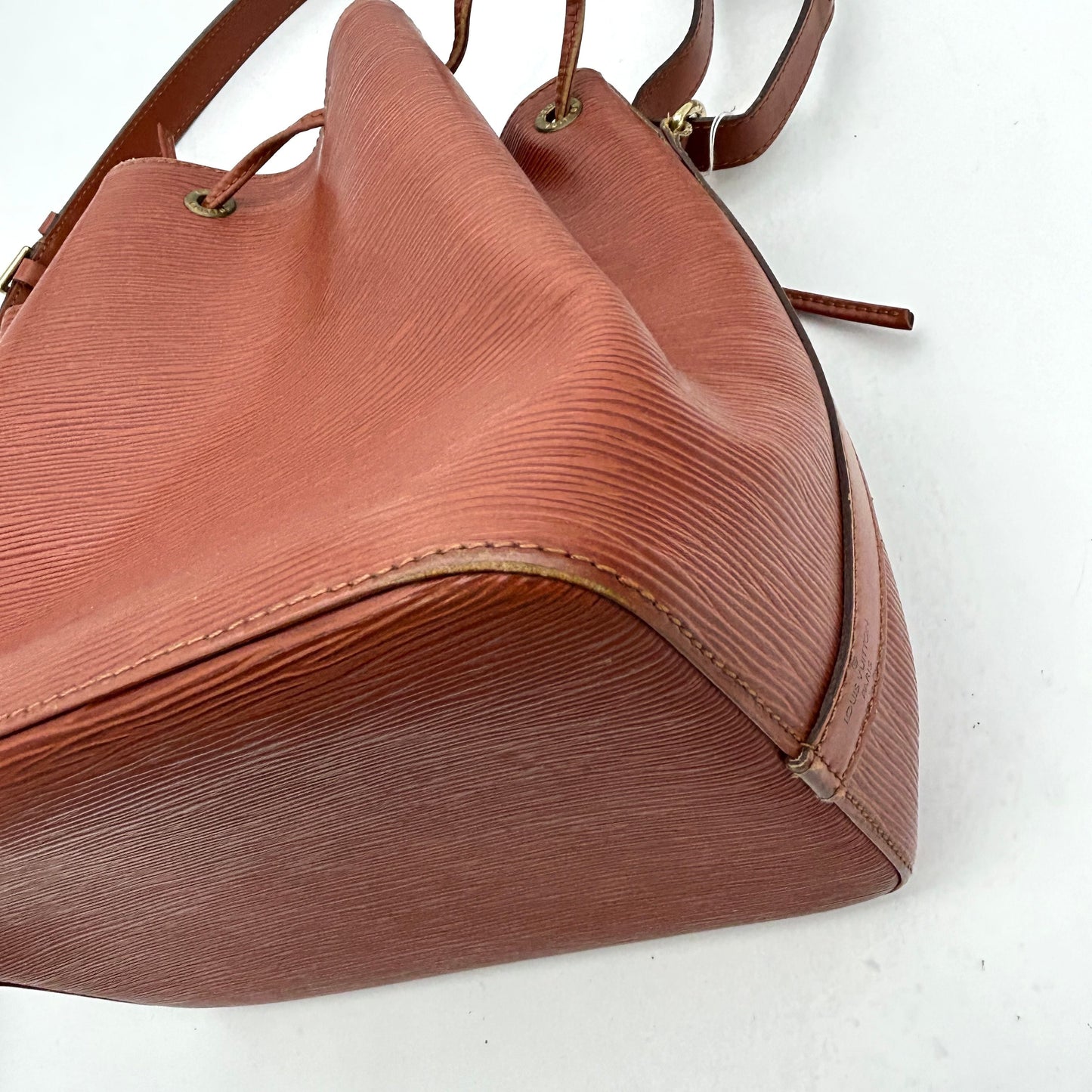 LOUIS VUITTON Epi Petit Noe Shoulder Bag Brown AE823