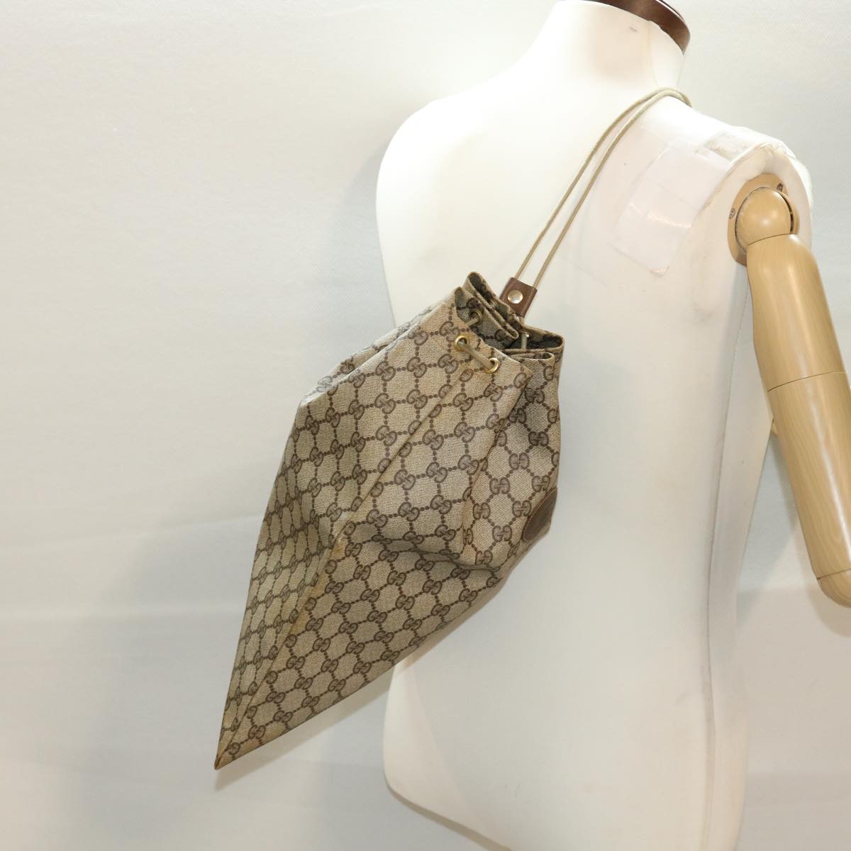 GUCCI GG Canvas Shoulder Bag PVC Leather Beige 97.19.302 42832