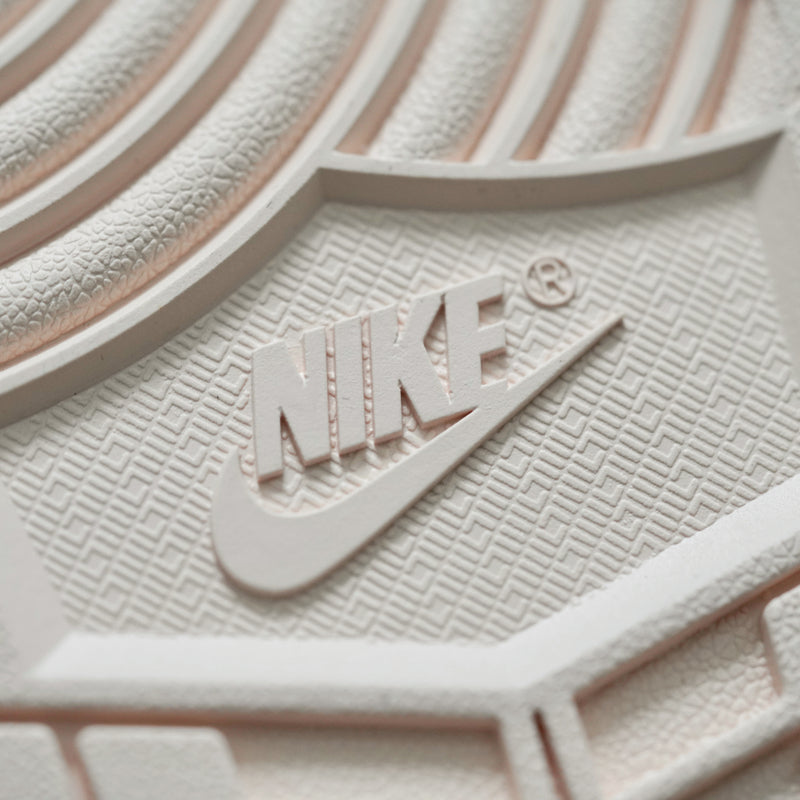 GLM - AJ1 Low Milk Tea