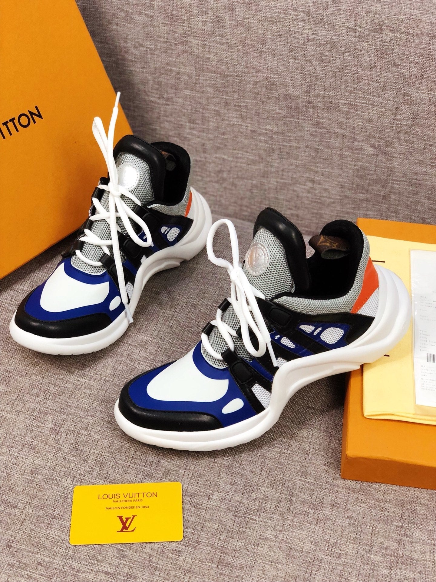 GLM - LUV Archlight Blue White Black Sneaker