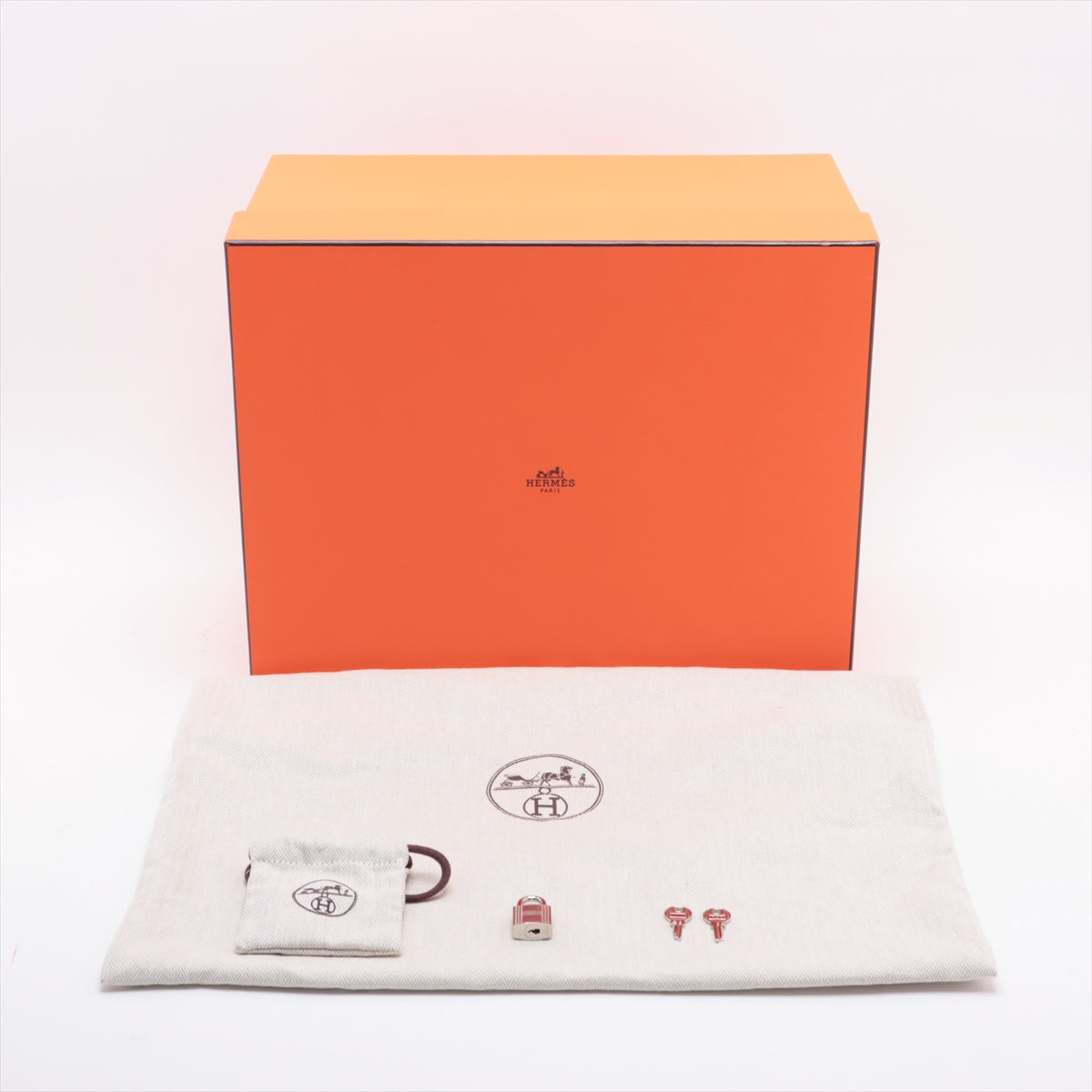 Hermes Picotin Lock MM  Clemence G Silver  W2024